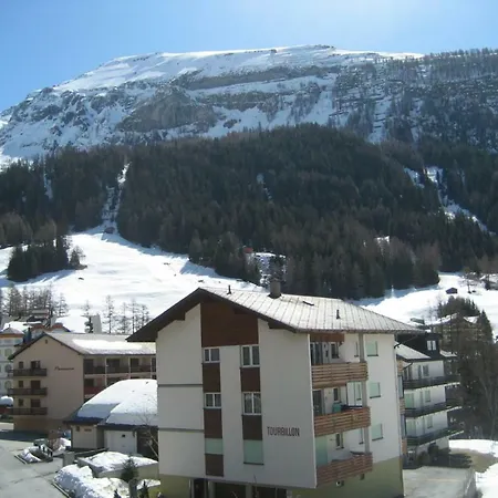 2,5 Pces Accueillant Comme A La Maison 아파트 *